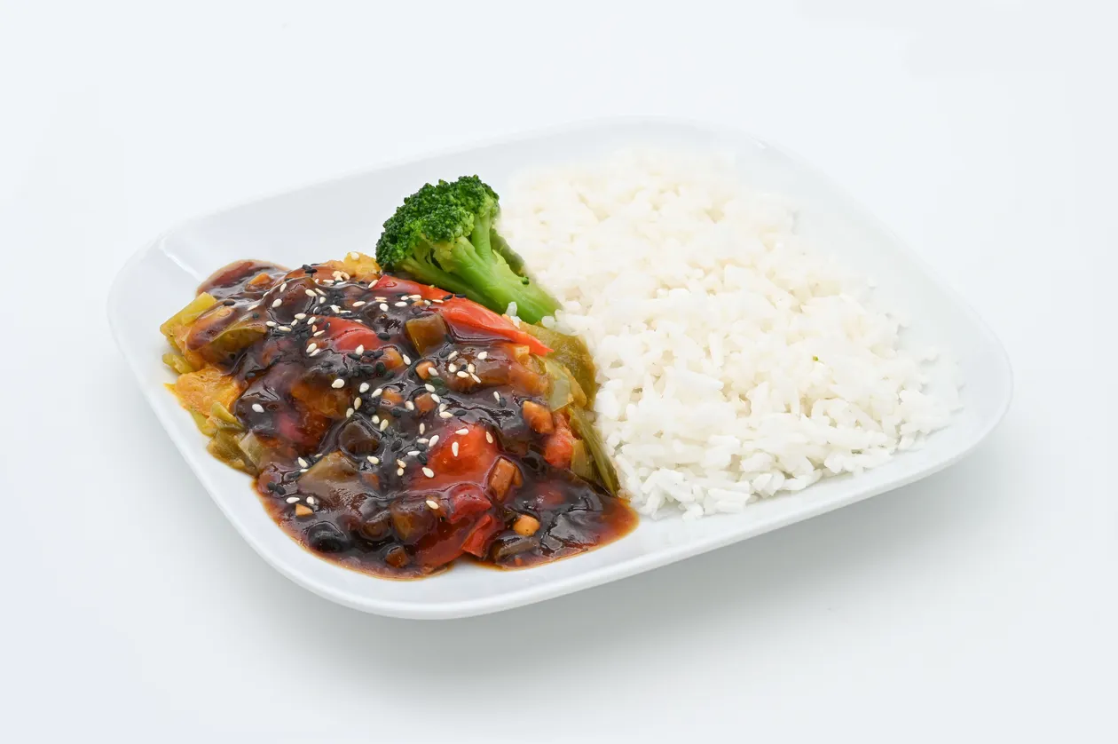 Vegetarian Kung Pao with Pumpkin, Broccoli and Sesame accompanied by Quinoa and Basmati Rice