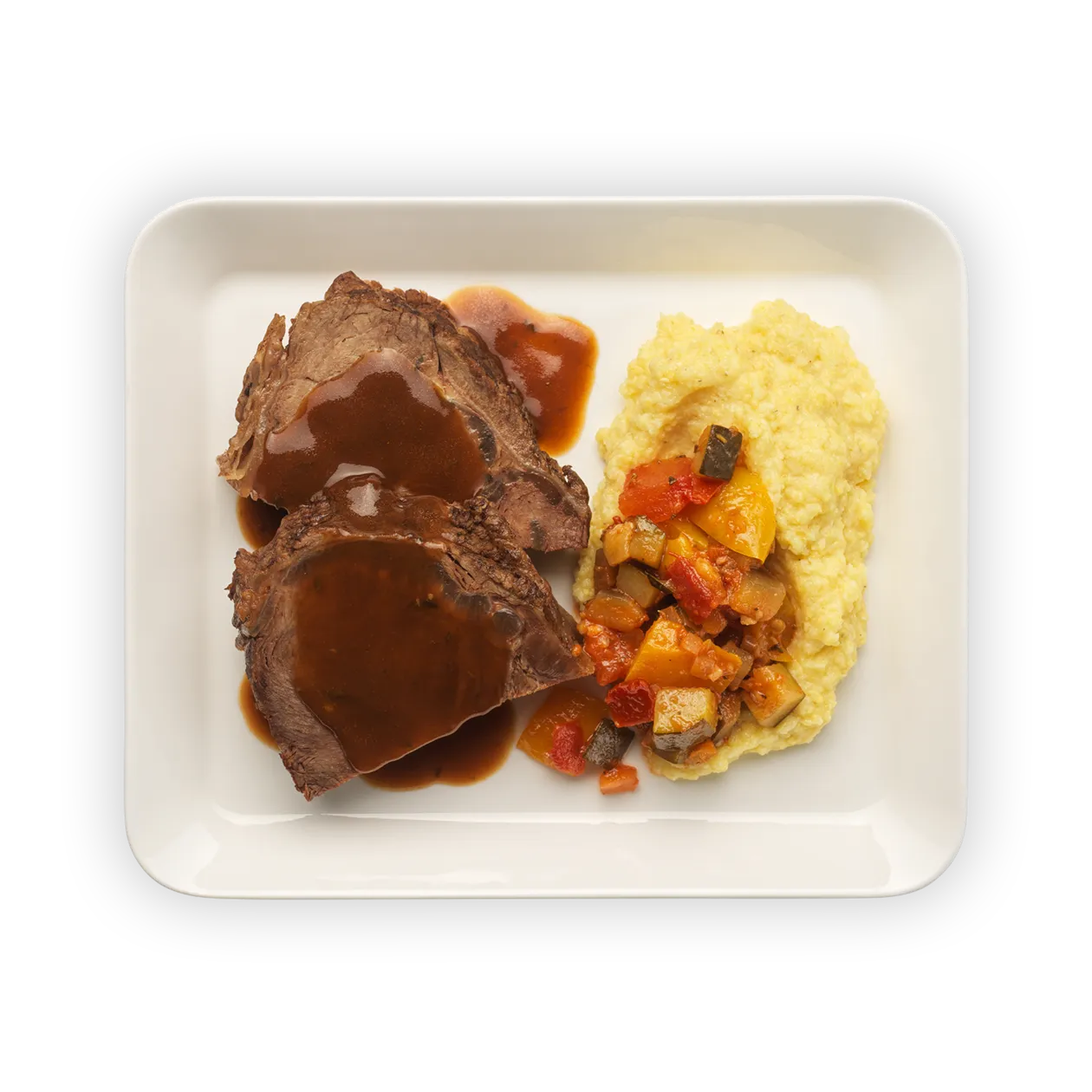 Brasato – geschmortes Rindfleisch mit Rotweinsauce | cremige Polenta | Ratatouille